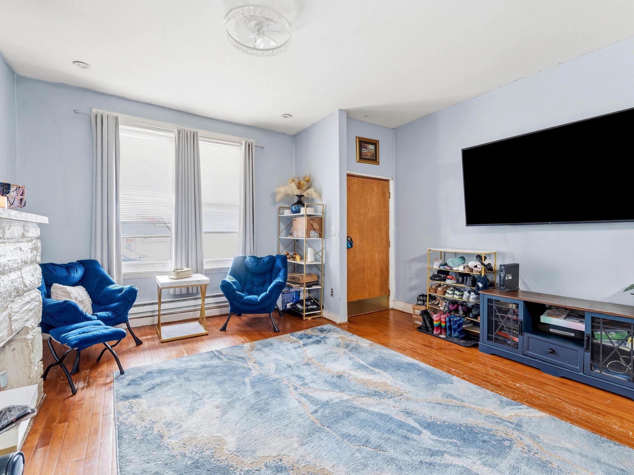 LOGAN - Residential