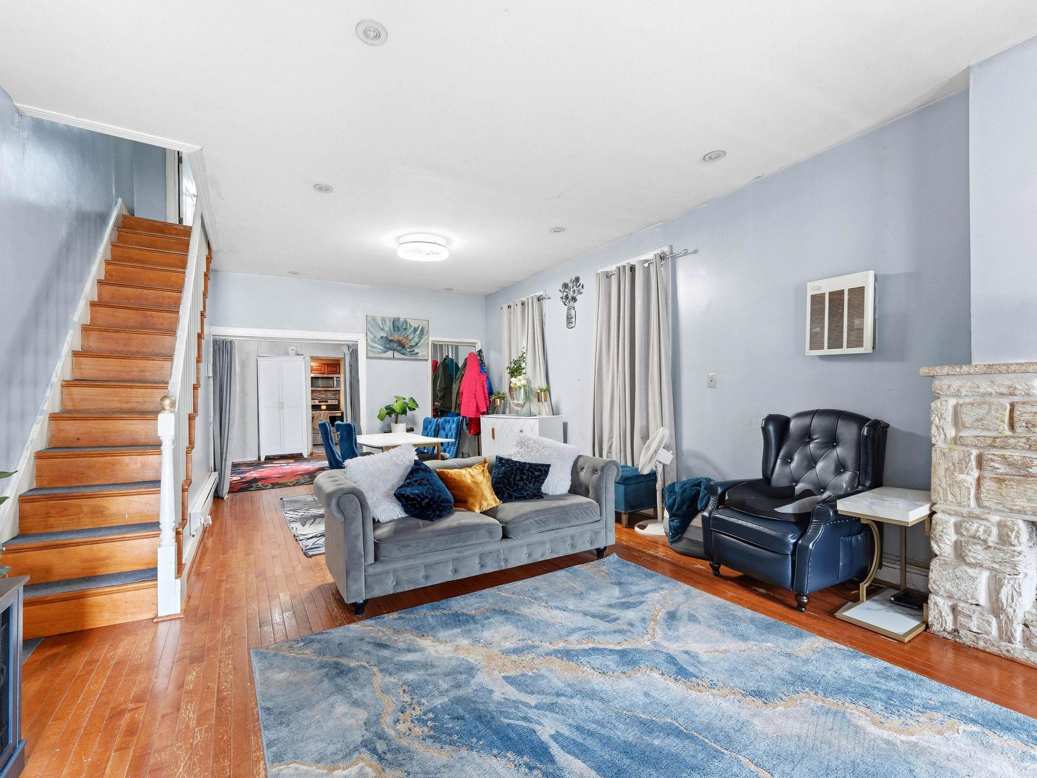 LOGAN - Residential