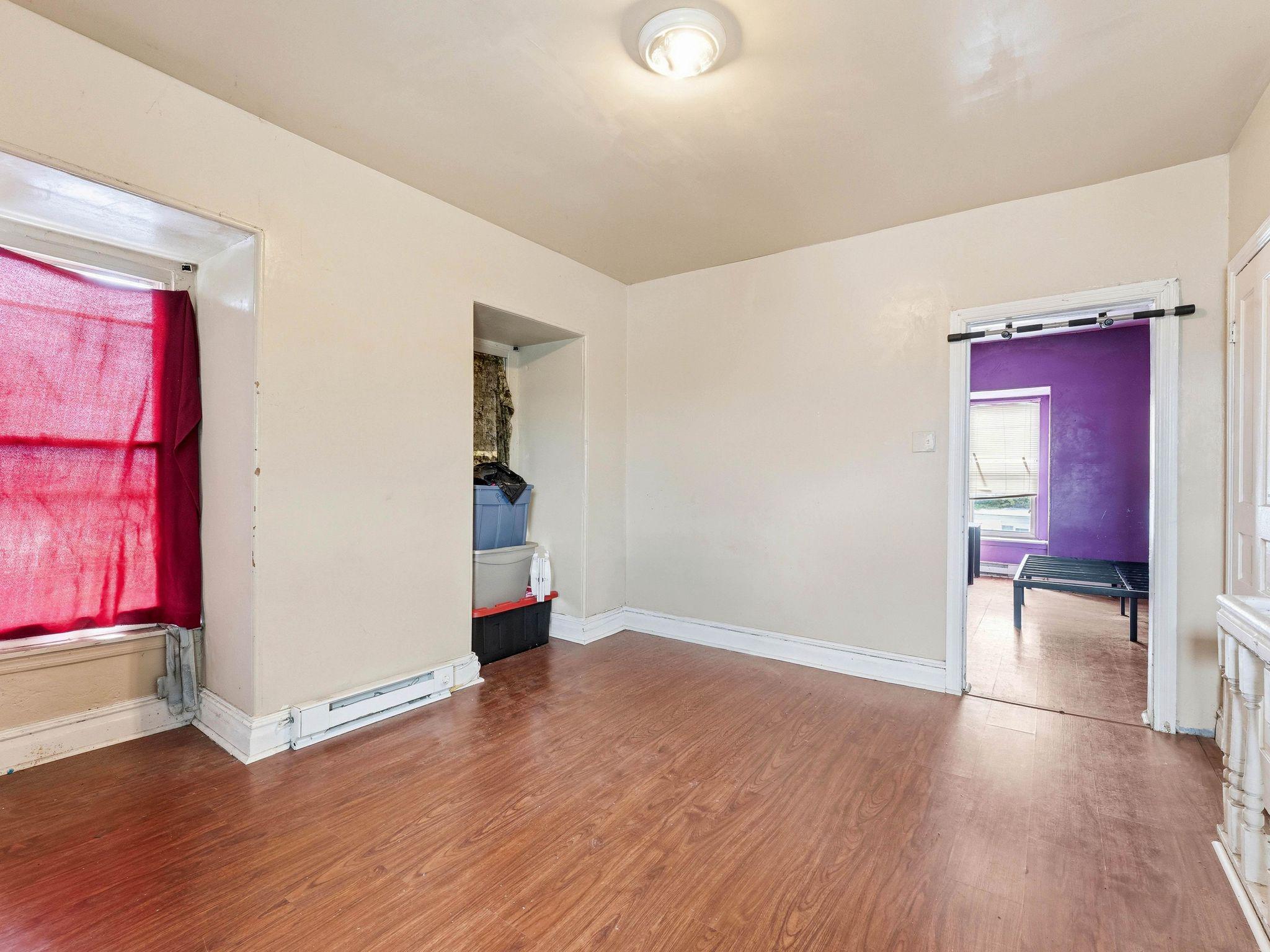 LOGAN - Residential