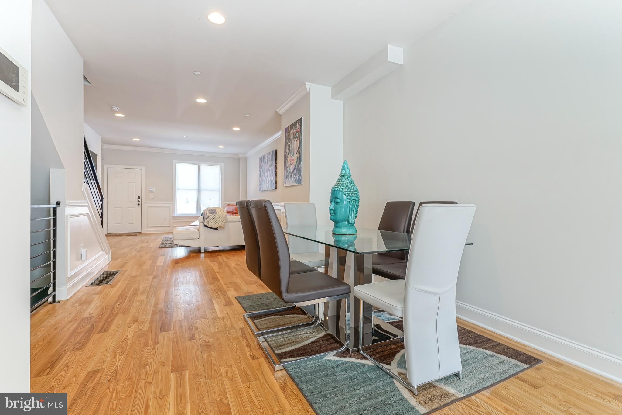 POINT BREEZE - Residential