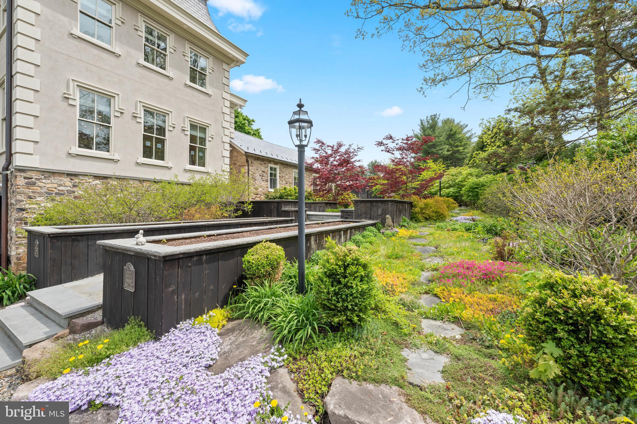 DOYLESTOWN - Residential