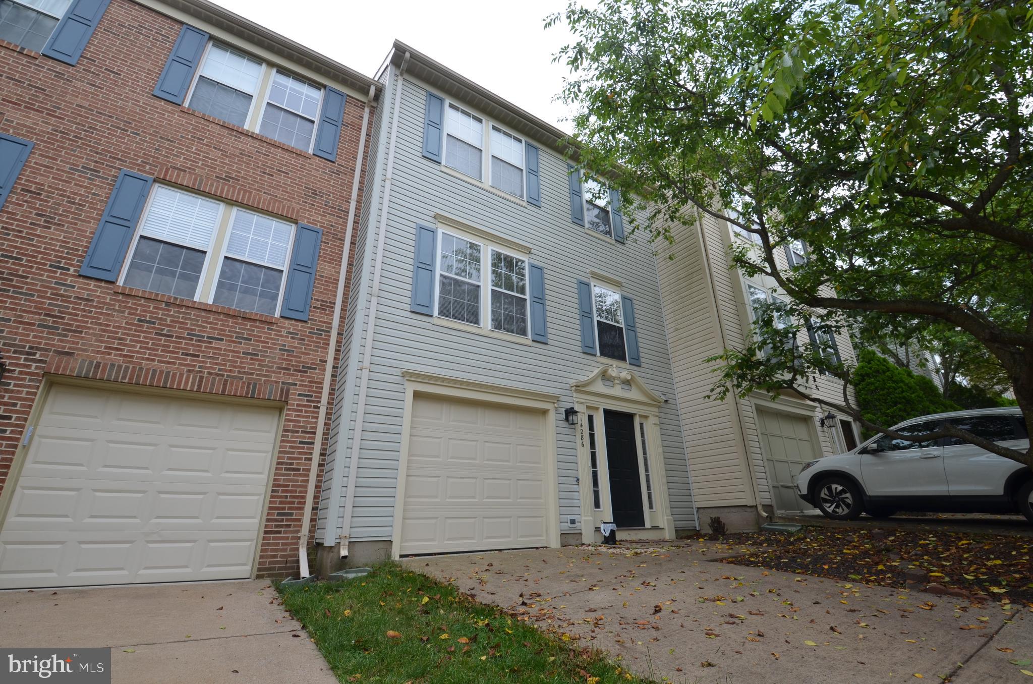 CENTRE RIDGE - Residential Lease