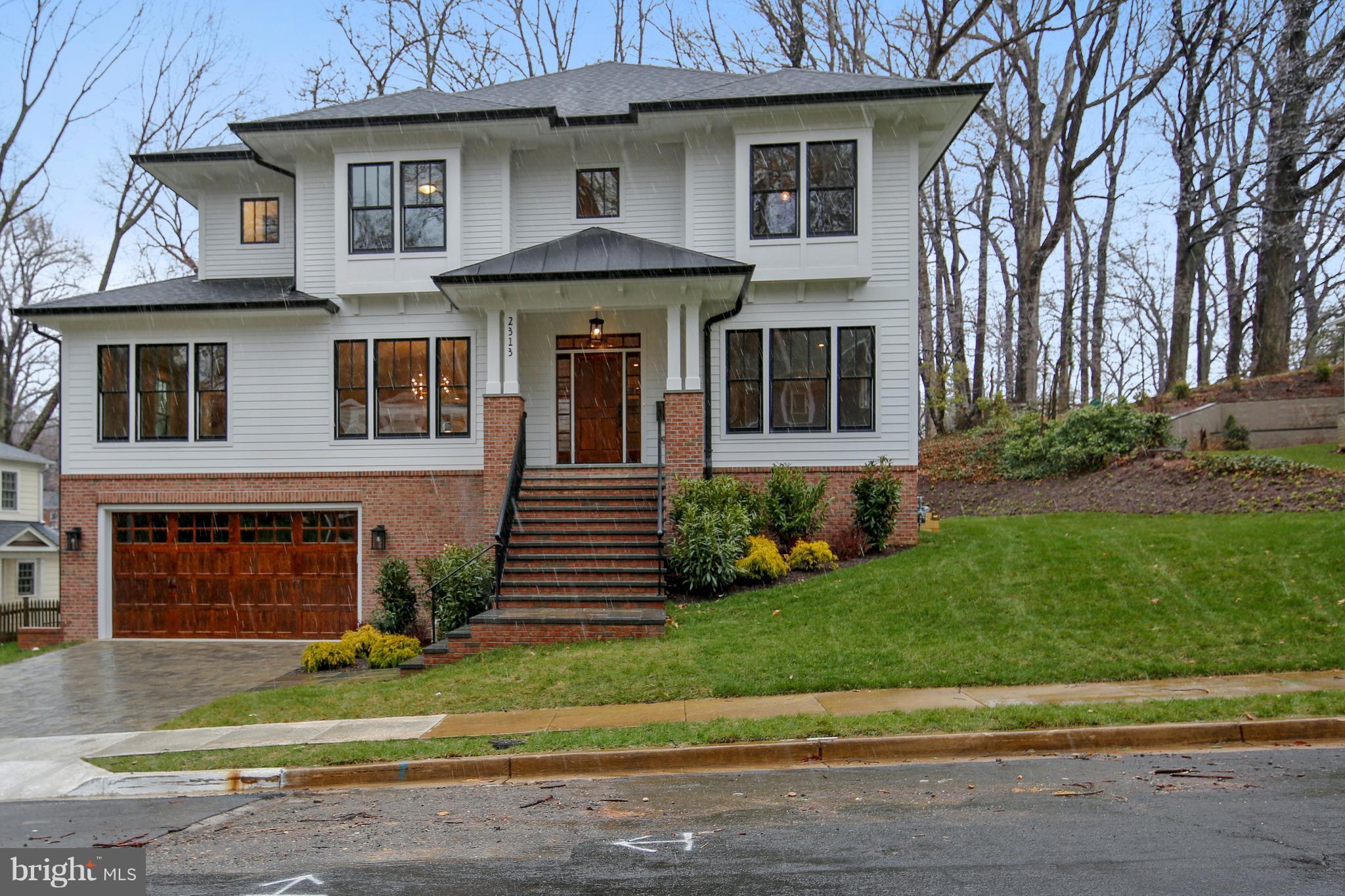 LEE HEIGHTS - Residential