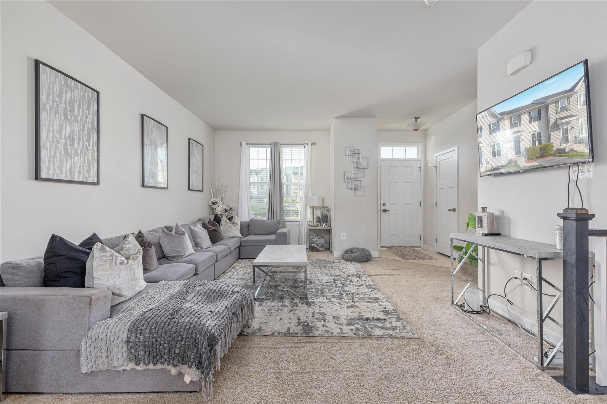 POTOMAC STATION - Residential