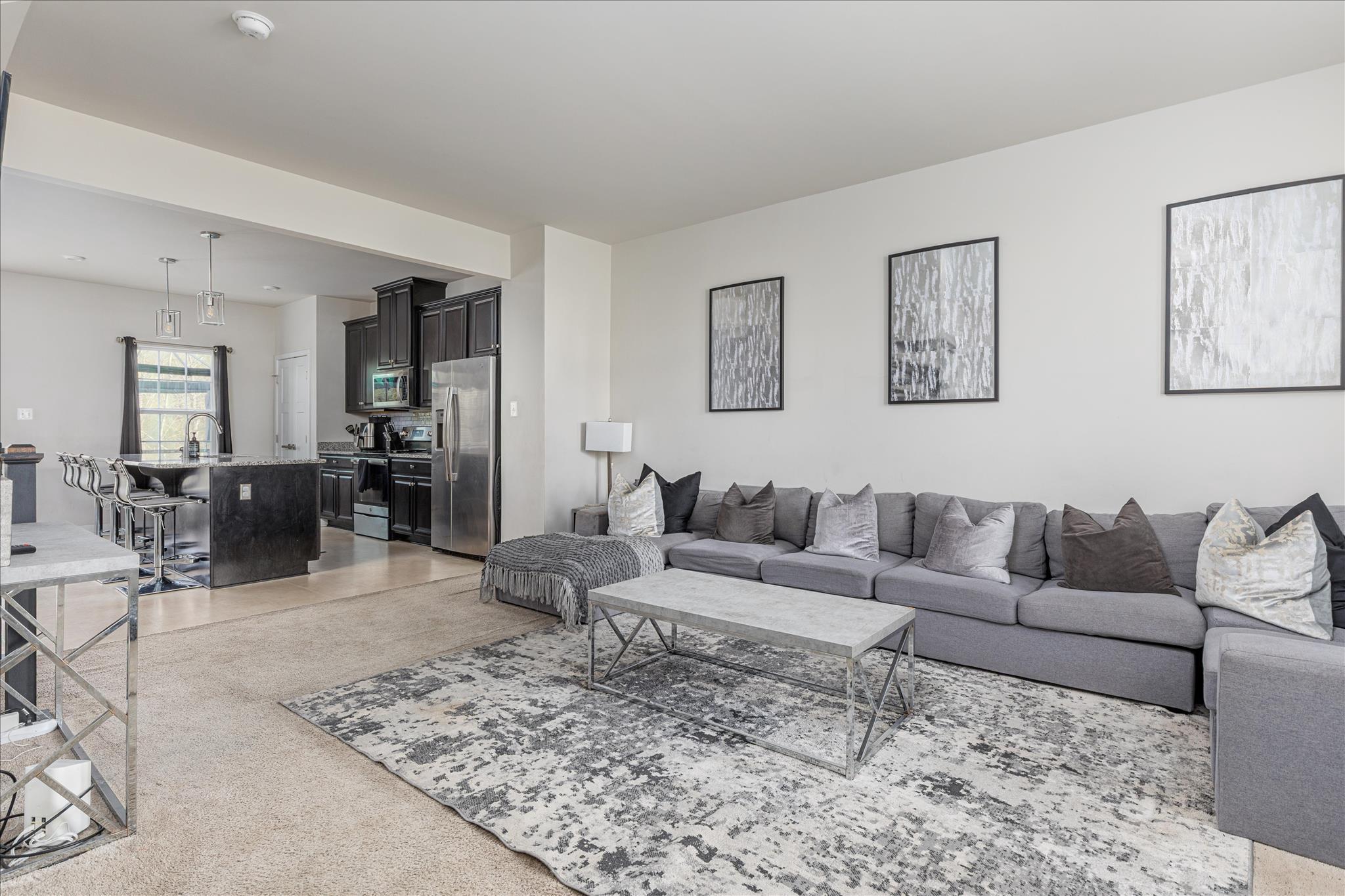 POTOMAC STATION - Residential