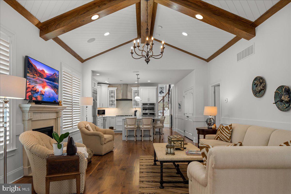 THE ENCLAVE AT UPPER - Residential
