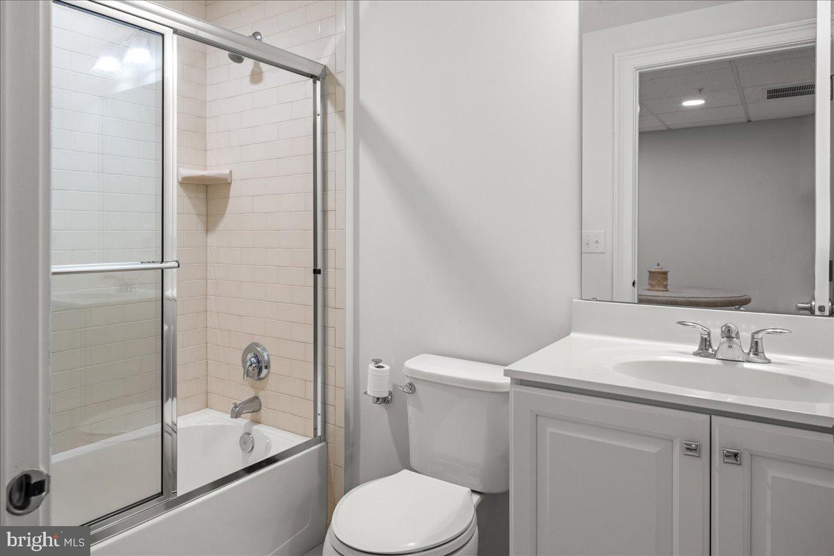 THE ENCLAVE AT UPPER - Residential