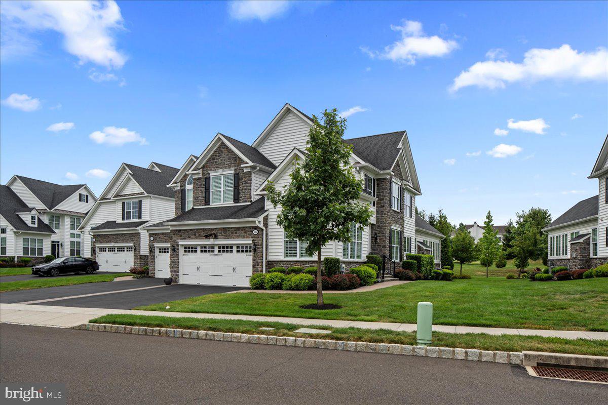 THE ENCLAVE AT UPPER - Residential