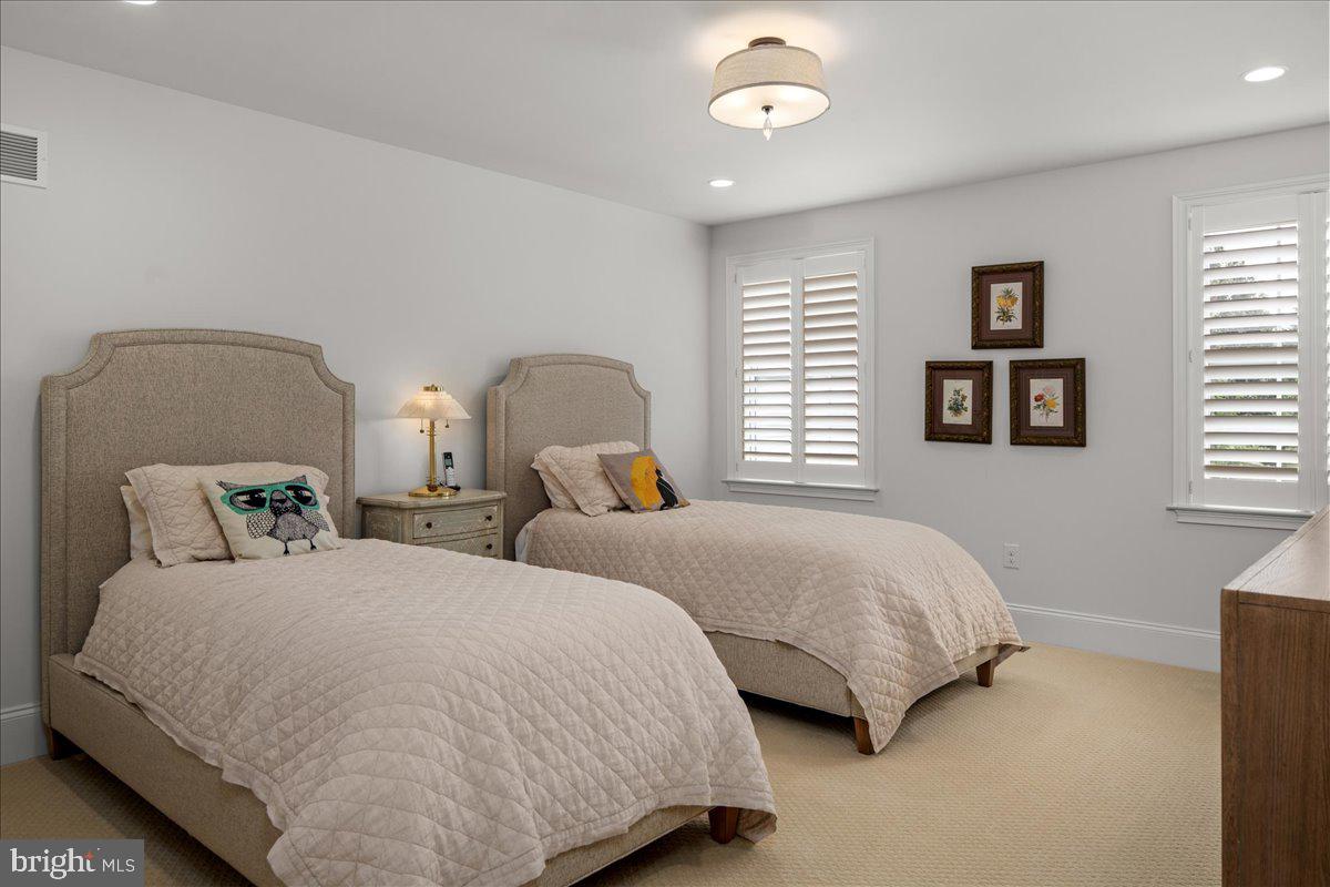 THE ENCLAVE AT UPPER - Residential