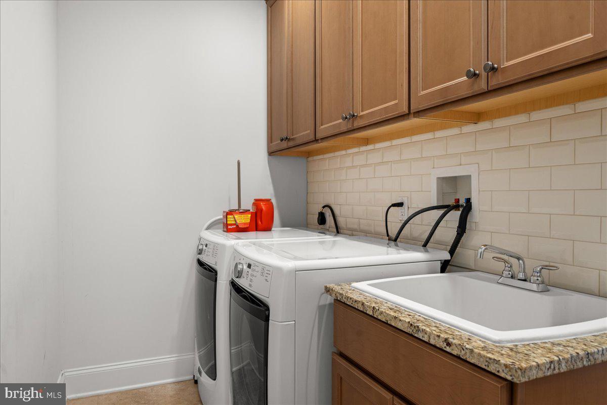 THE ENCLAVE AT UPPER - Residential