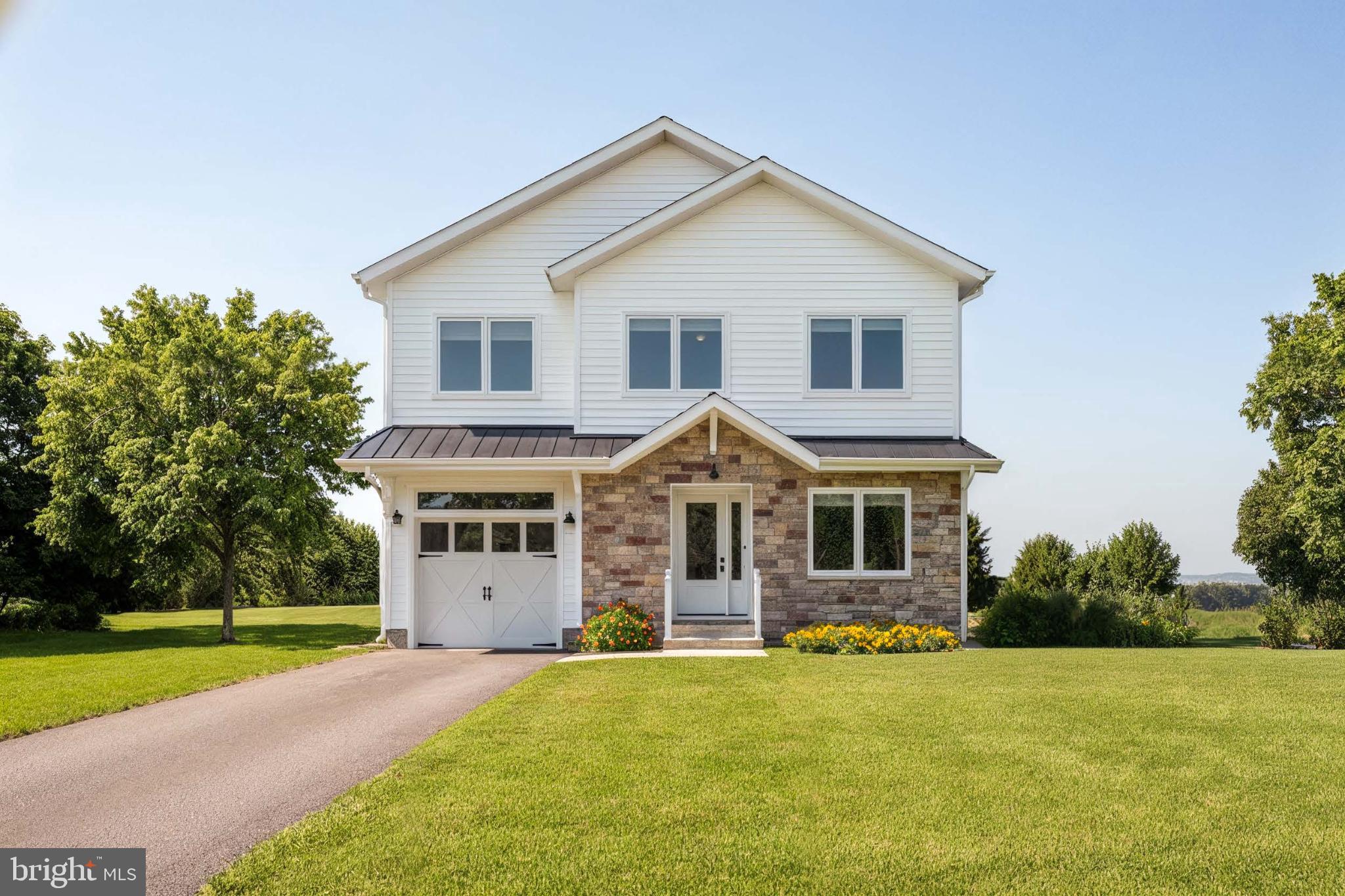 TO BE BUILT, ALL SQUARE FOOTAGES ARE ESTIMATES AS PER BUILDER PLANS, YET TO BE VERIFIED. PHOTOS ARE ARCHITECTURAL MODELS AND MAY DIFFER IN COLOR OR FINISHES AND DO NOT REPRESENT THE ACTUAL HOME OR BUILDING SITE. SITE UNDER CONSTRUCTION DO NOT SHOW WITHOUT CONFIRMED APPT, SOME AREAS RESTRICTED DURING CONSTRUCTION.