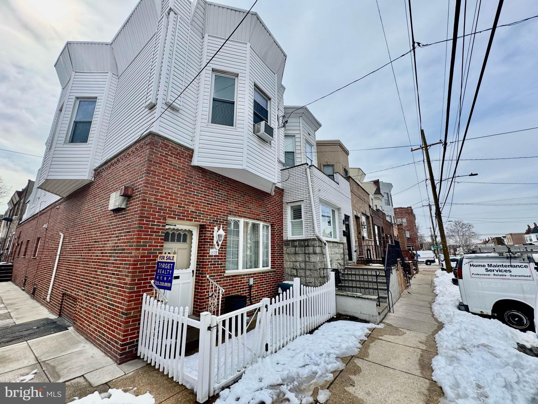 Here's a  corner duplex located in Gerard Estates in South Philly! 1st floor: 3 bedrooms, living room, updated laminate floors, full updated bathroom,  updated full kitchen , central heat/air,  and access to full basement. This unit is currently vacant for easy showings!  2nd floor: 2 bedrooms, living room, full bathroom, full eat in kitchen, and access to enclosed sunroom.  Both units are currently vacant for easy showings.. Great location!! Add this to your investment portfolio..