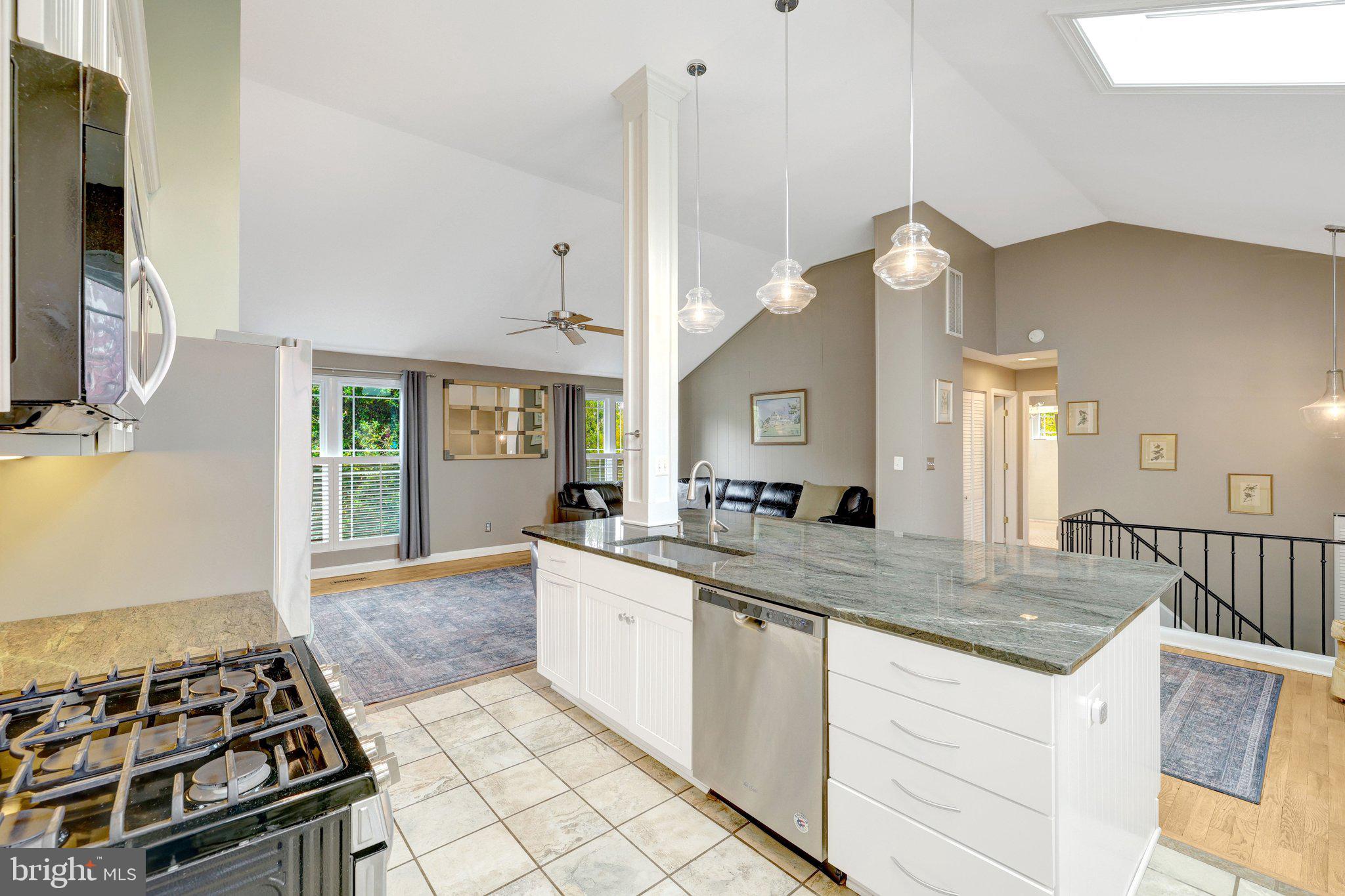 SOUTHRIDGE - Residential