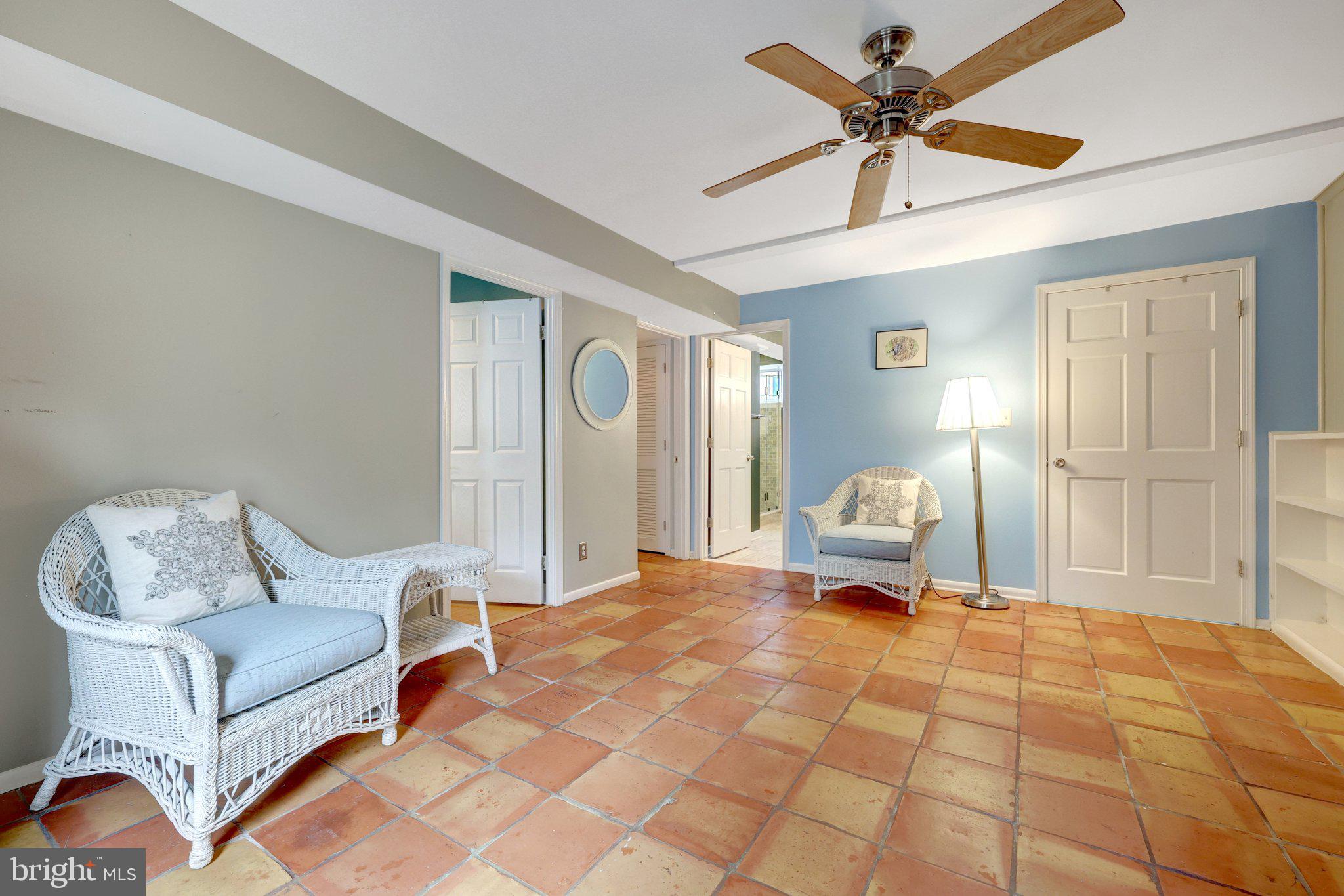 SOUTHRIDGE - Residential
