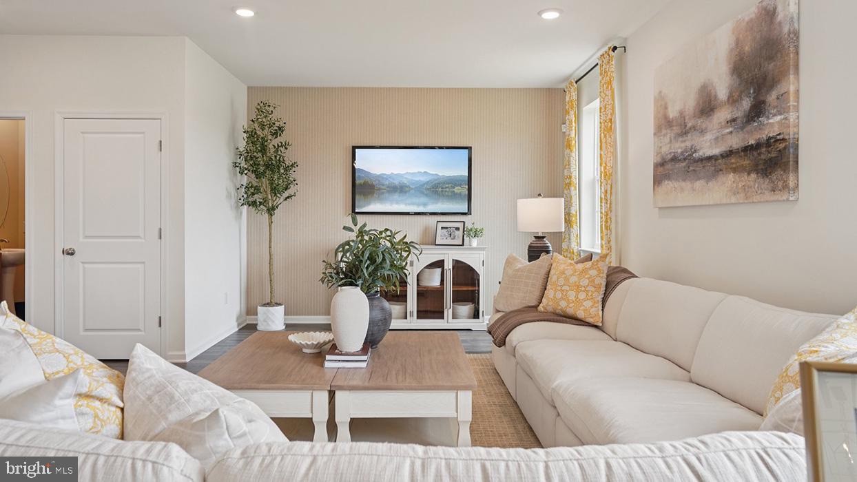PENNSBURG - Residential