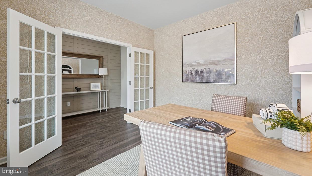 PENNSBURG - Residential