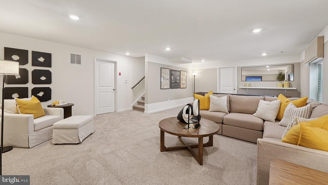 PENNSBURG - Residential