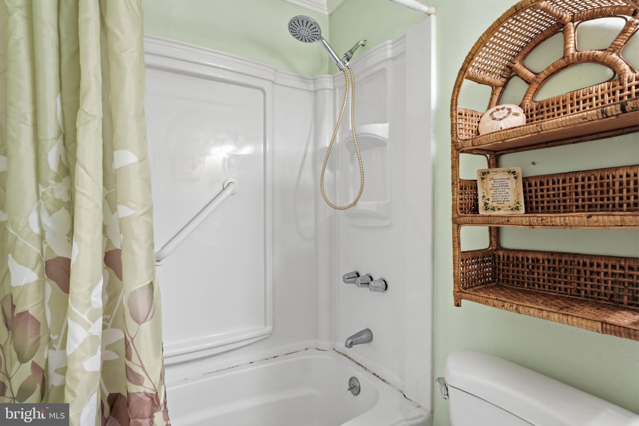 THORNRIDGE - Residential