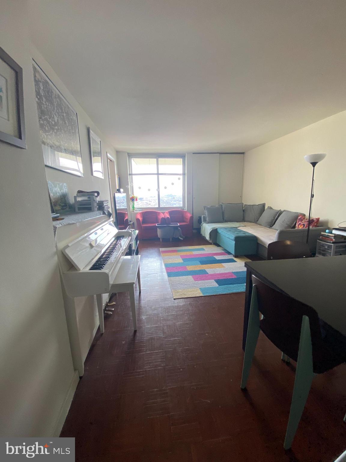 WASHINGTON SQ - Residential Lease