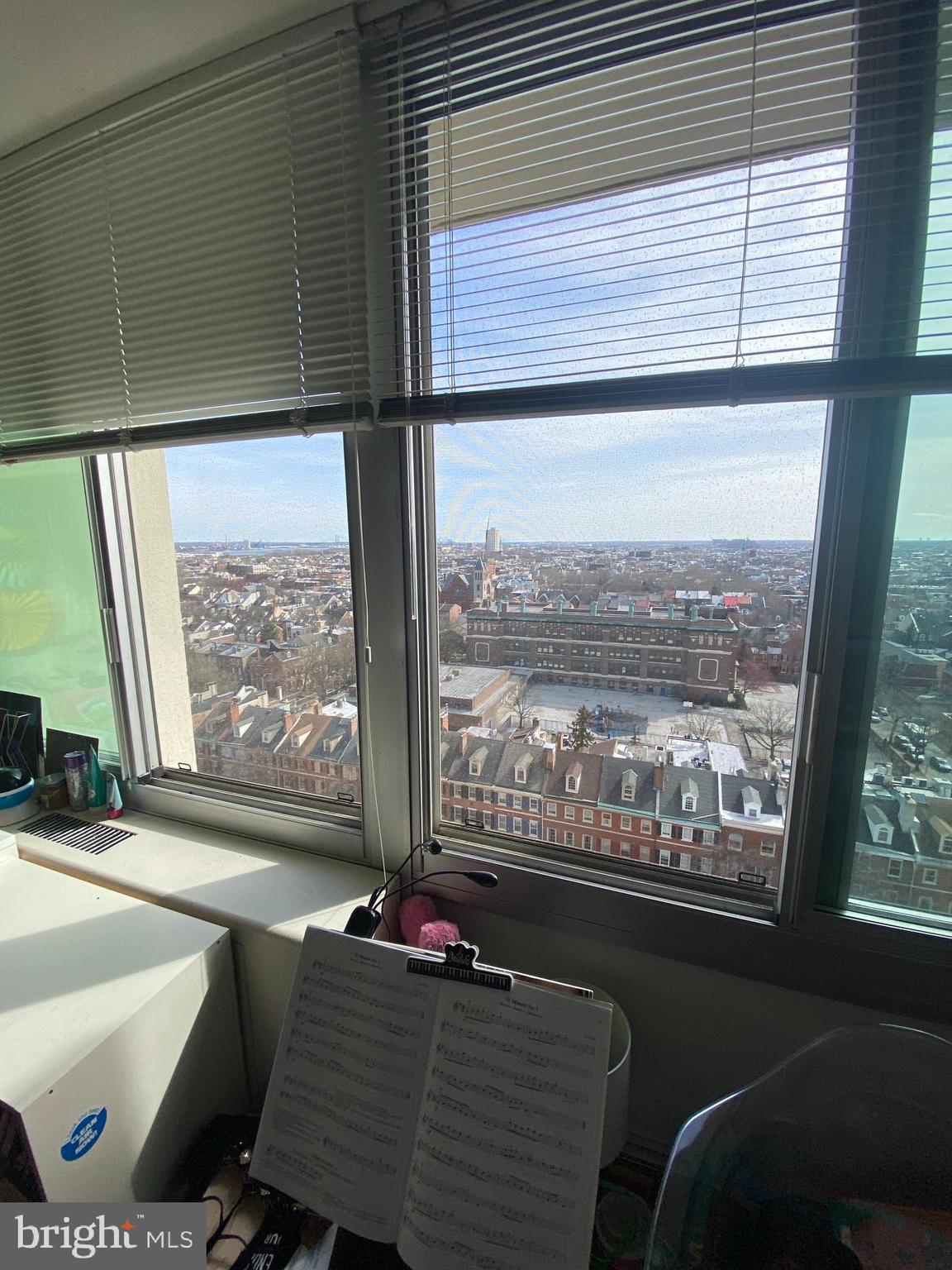 WASHINGTON SQ - Residential Lease