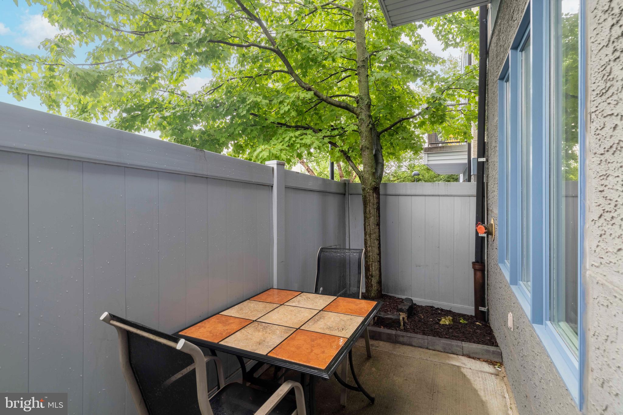 NOB HILL - Residential