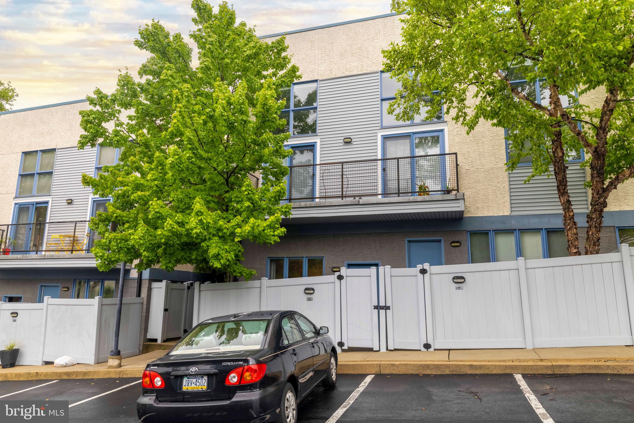 NOB HILL - Residential