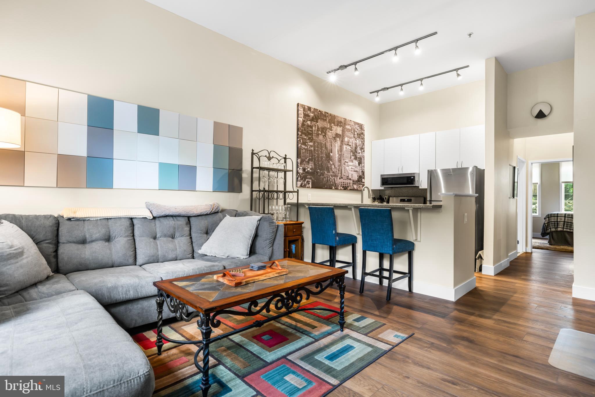 NOB HILL - Residential