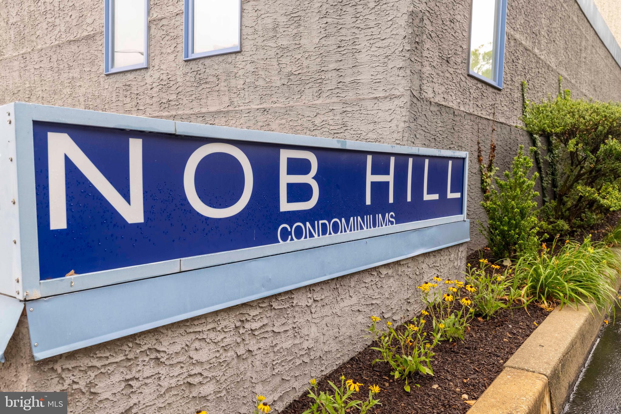 NOB HILL - Residential
