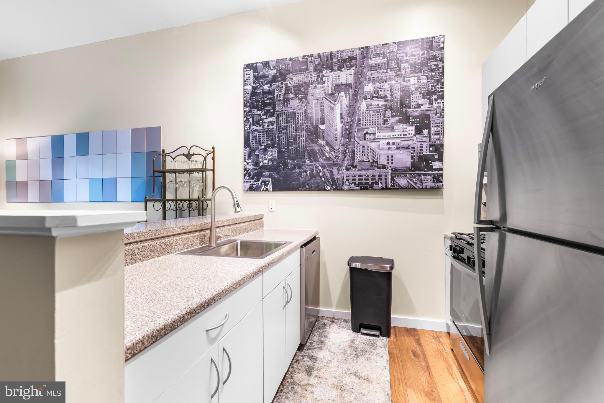 NOB HILL - Residential