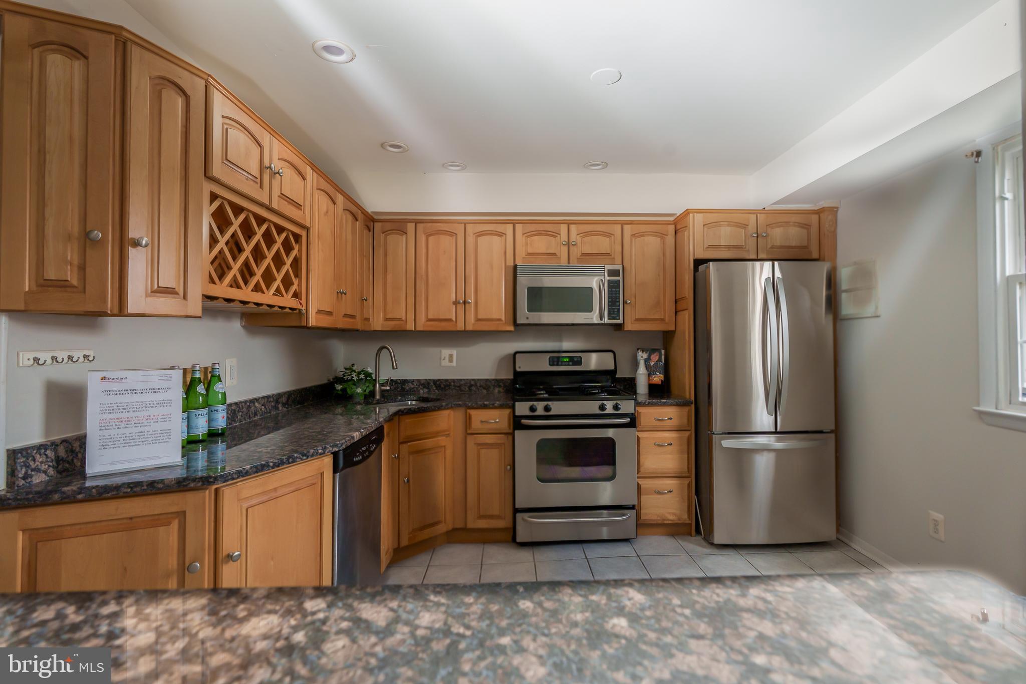 HOMELAND SOUTHWAY - Residential