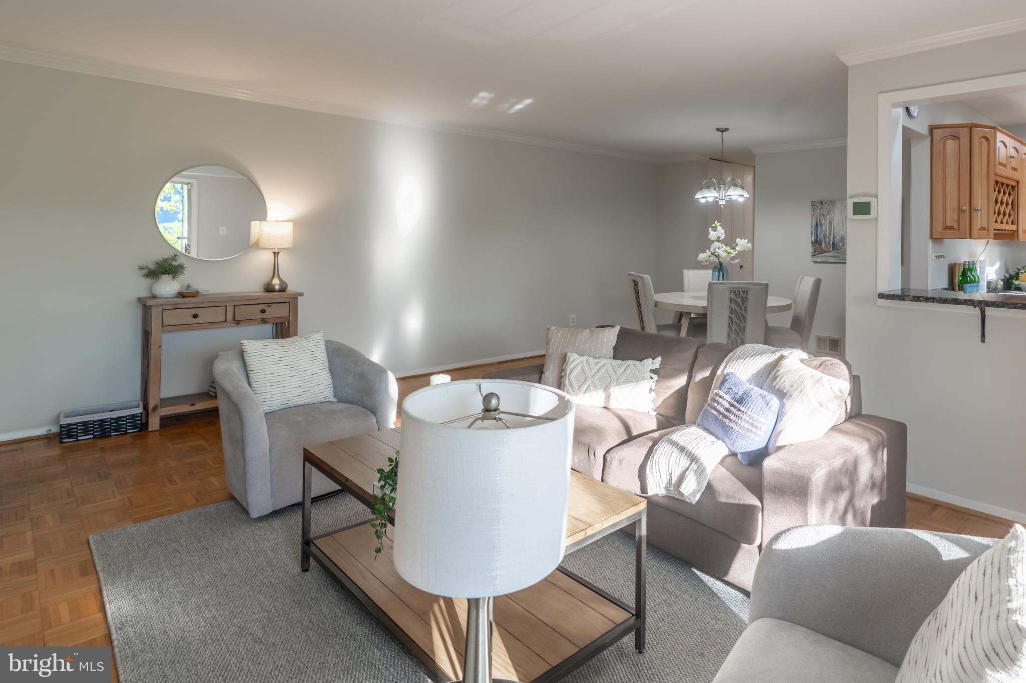 HOMELAND SOUTHWAY - Residential