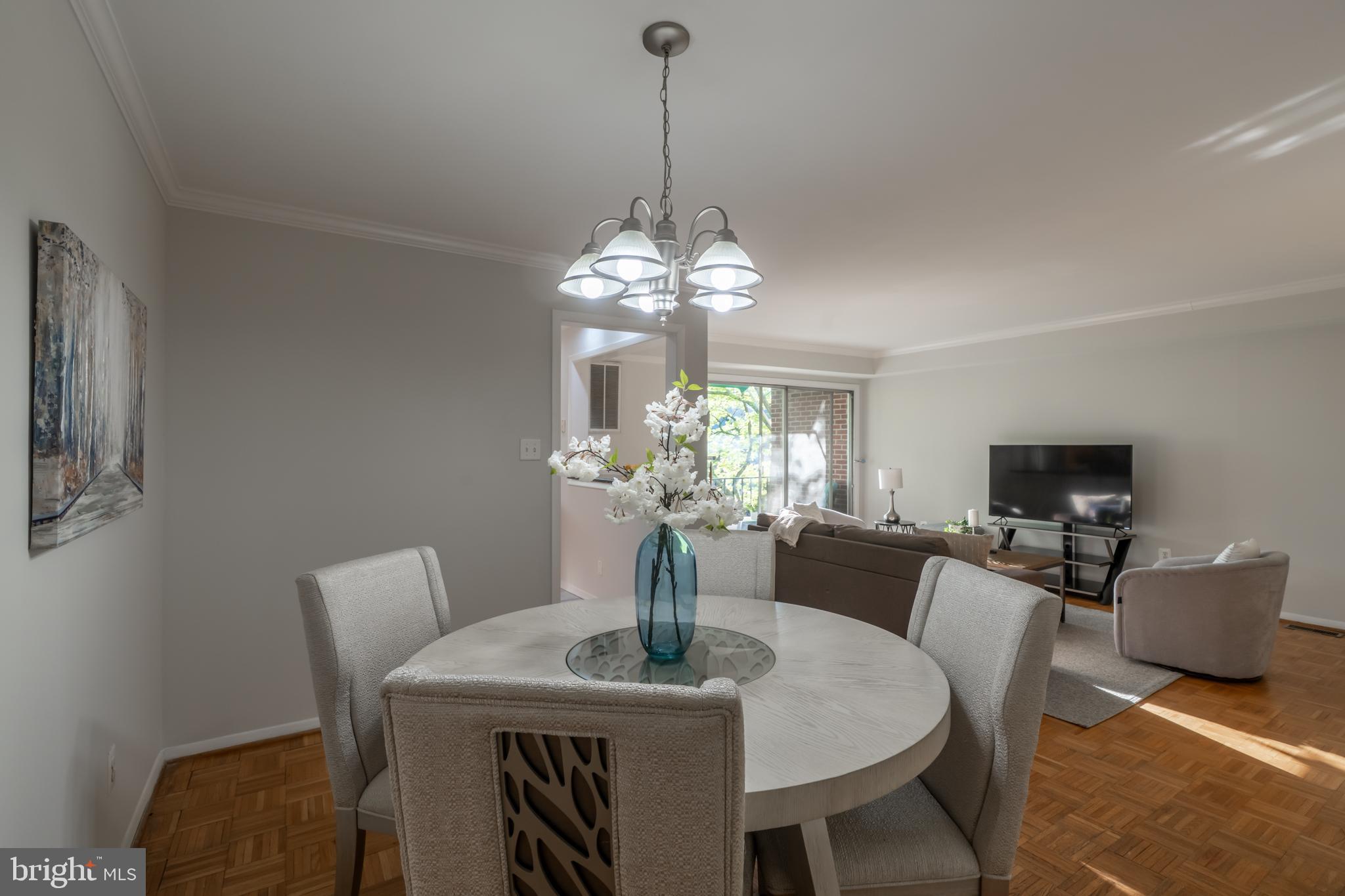 HOMELAND SOUTHWAY - Residential