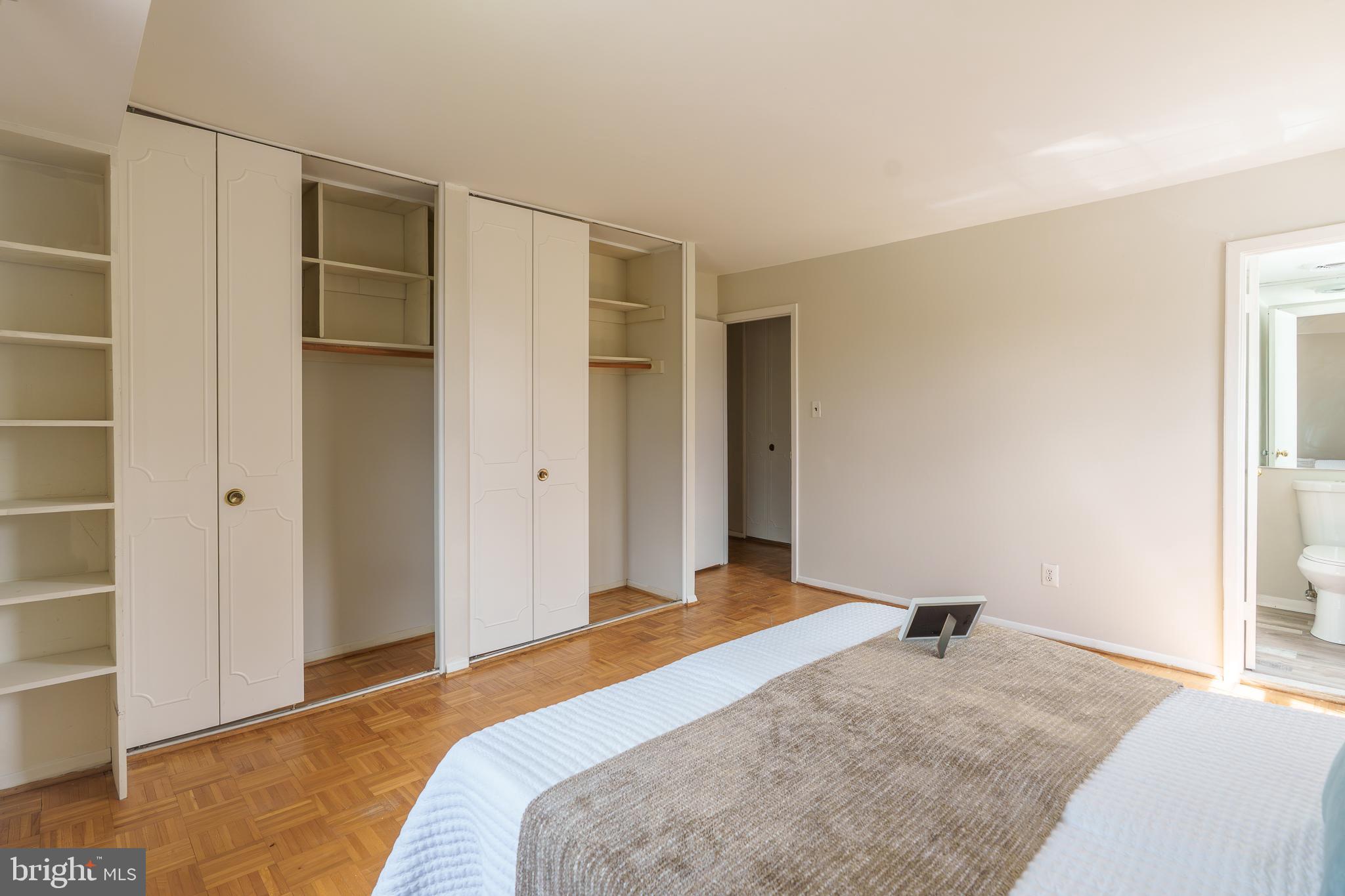 HOMELAND SOUTHWAY - Residential