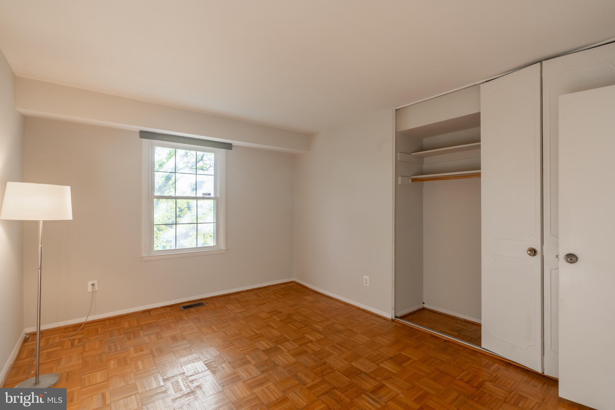 HOMELAND SOUTHWAY - Residential