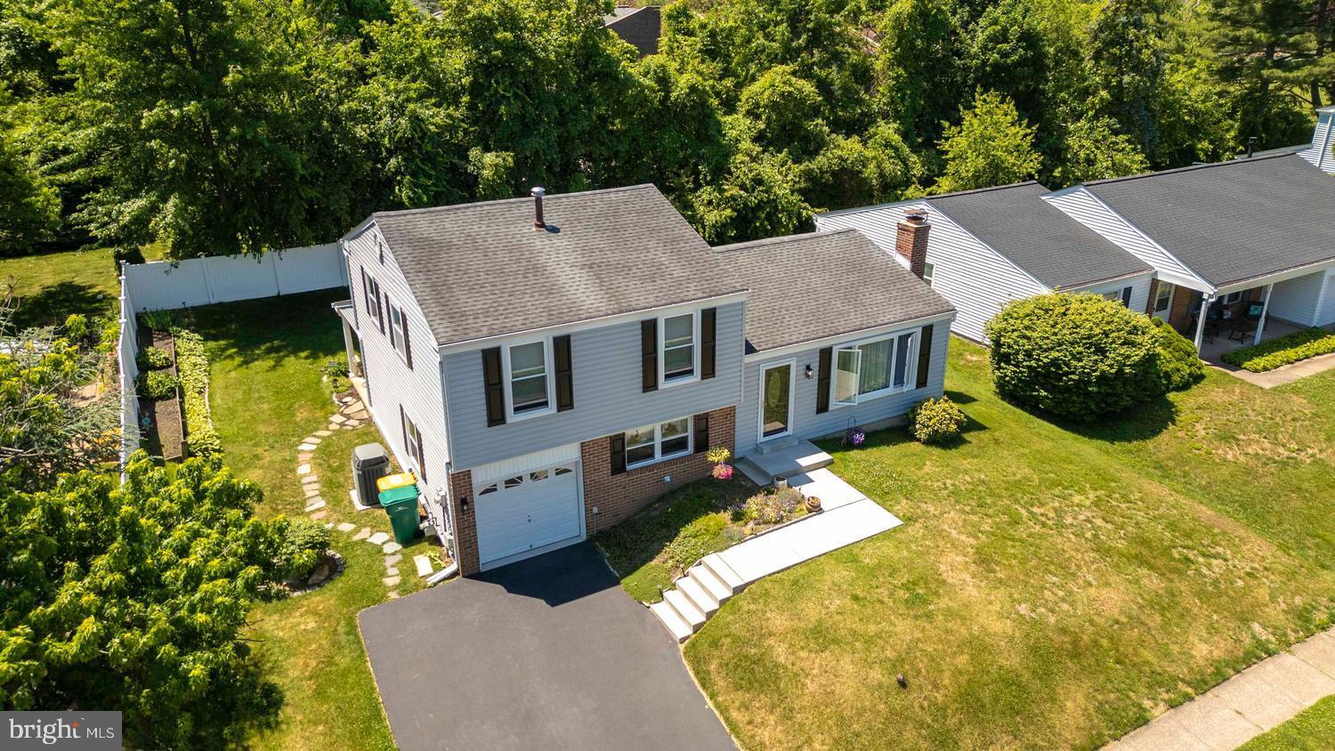 NESHAMINY VALLEY - Residential