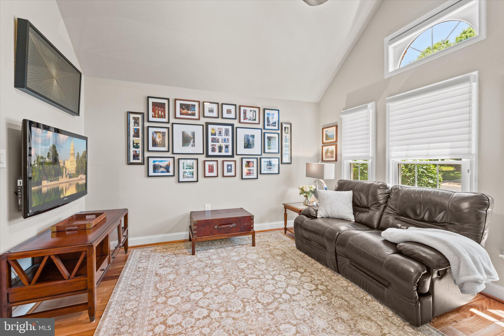 CHANTILLY HIGHLANDS - Residential
