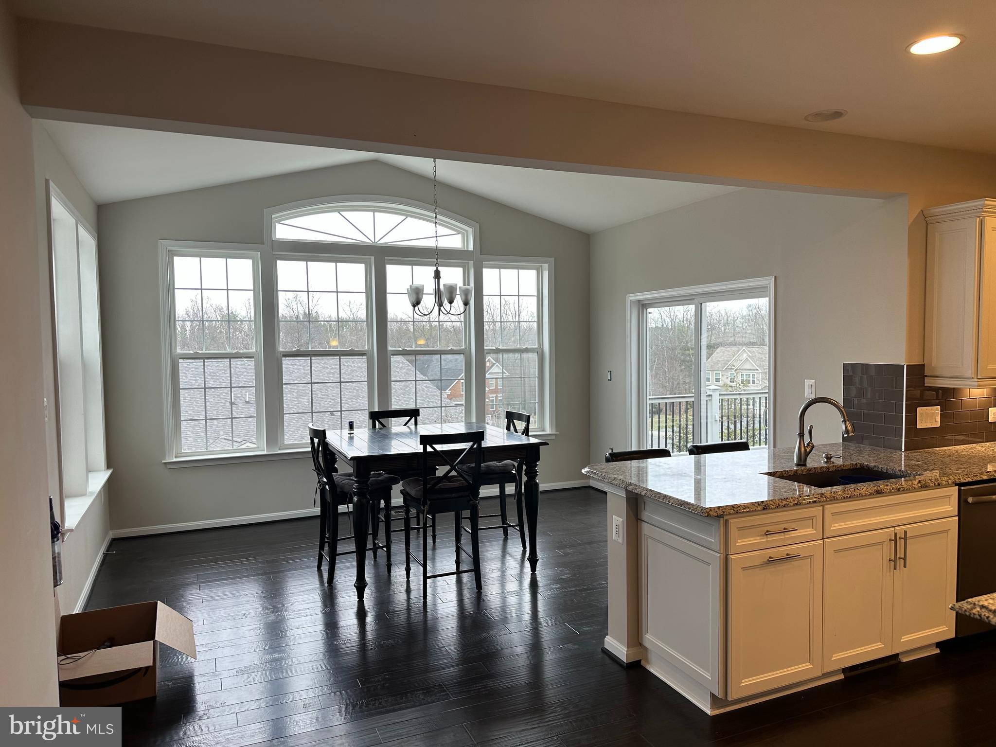 TWIN LAKES OVERLOOK - Residential