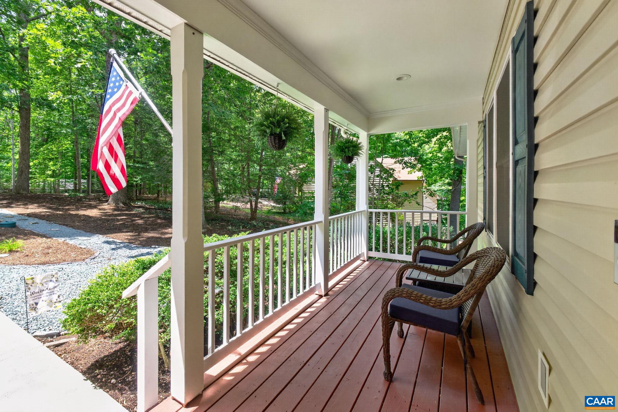 LAKE MONTICELLO - Residential