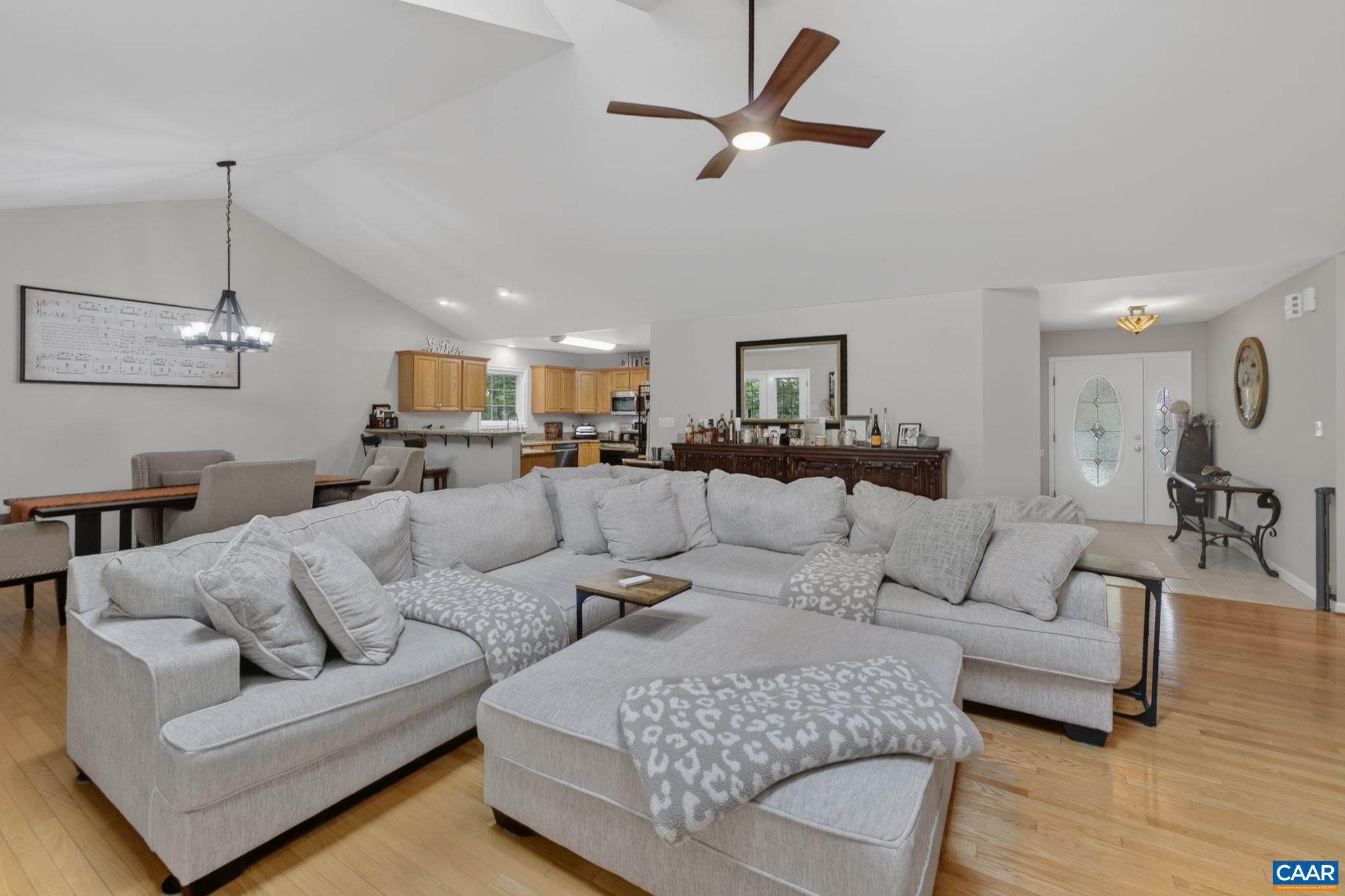 LAKE MONTICELLO - Residential