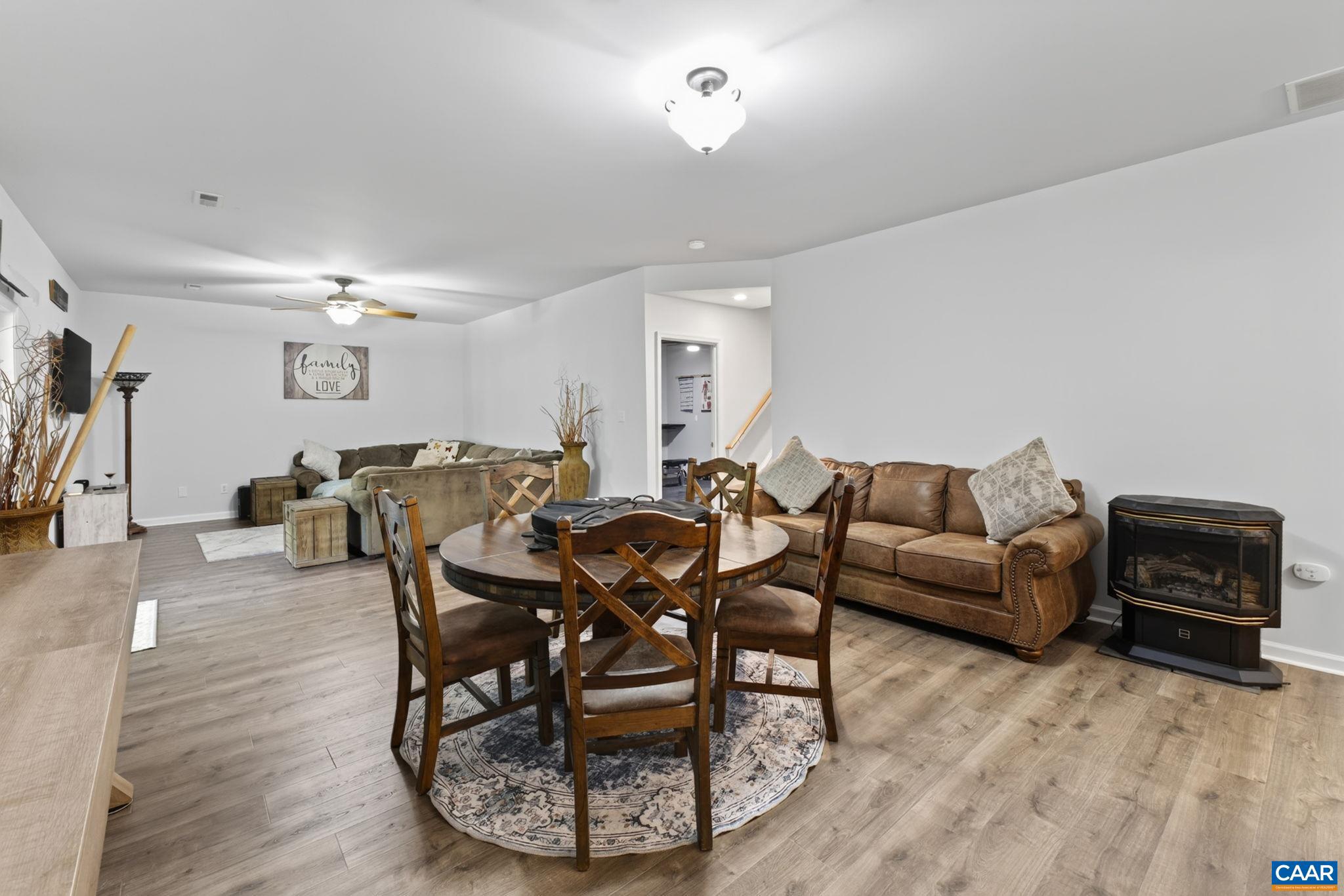 LAKE MONTICELLO - Residential