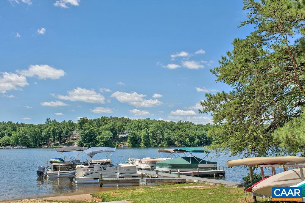 LAKE MONTICELLO - Residential