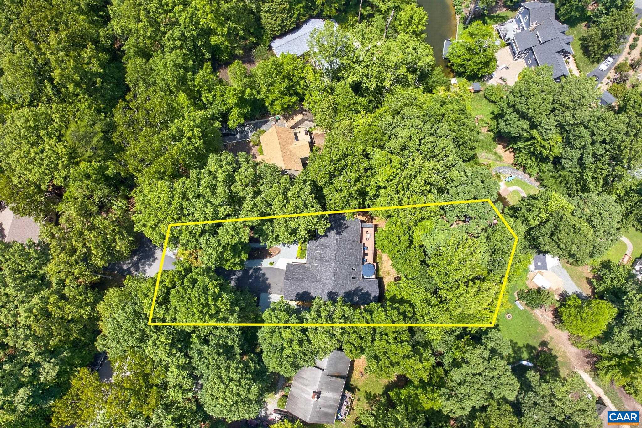 LAKE MONTICELLO - Residential