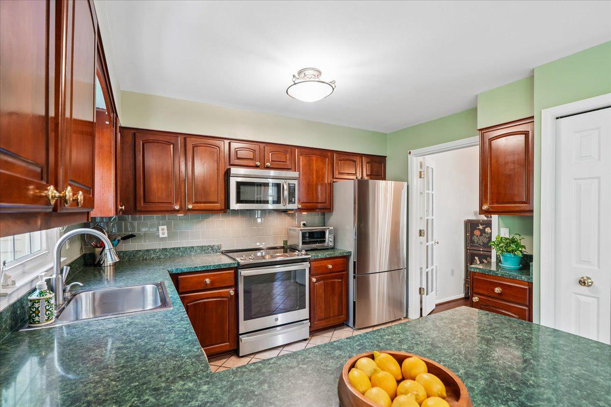 WILDWOOD HILLS - Residential
