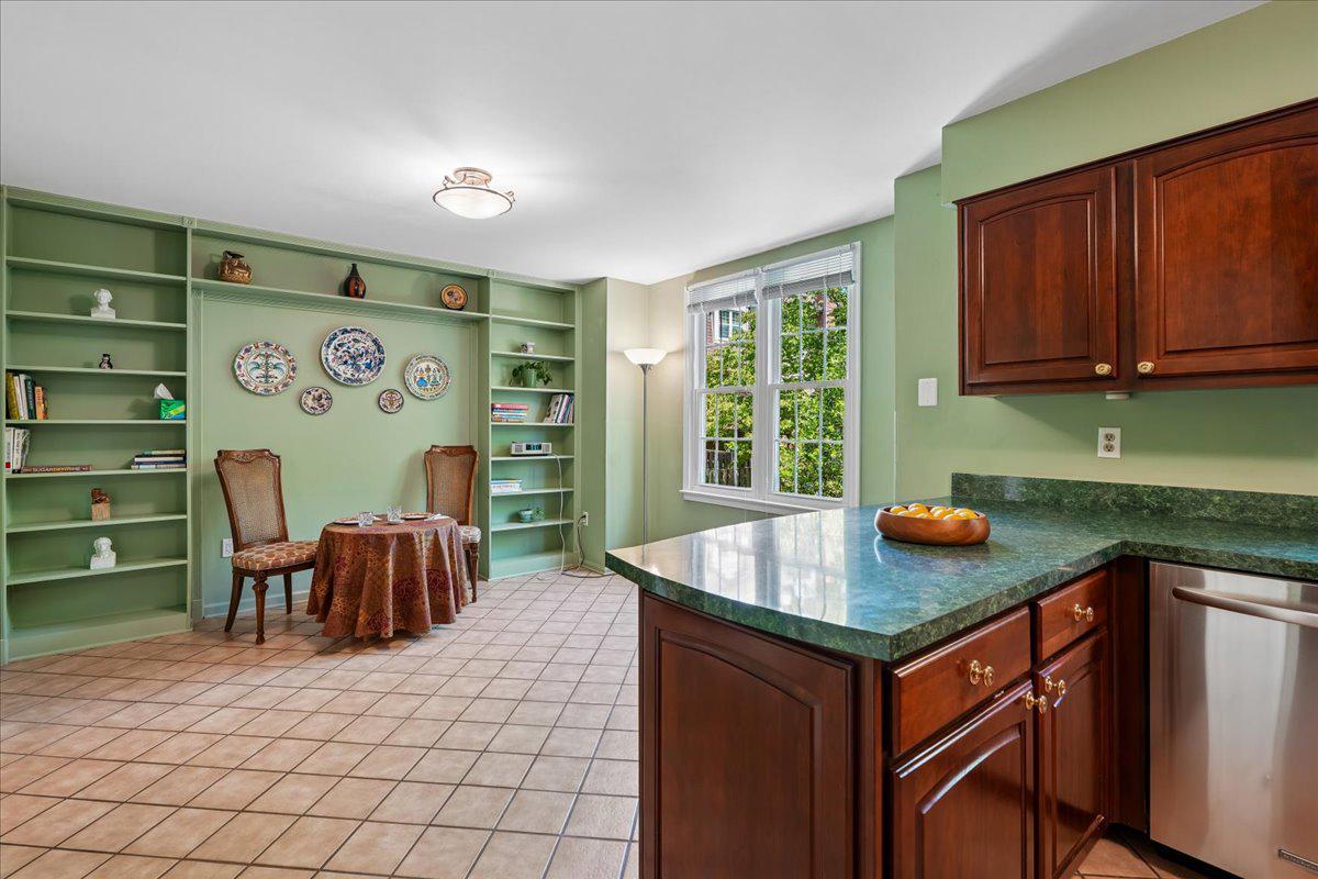 WILDWOOD HILLS - Residential