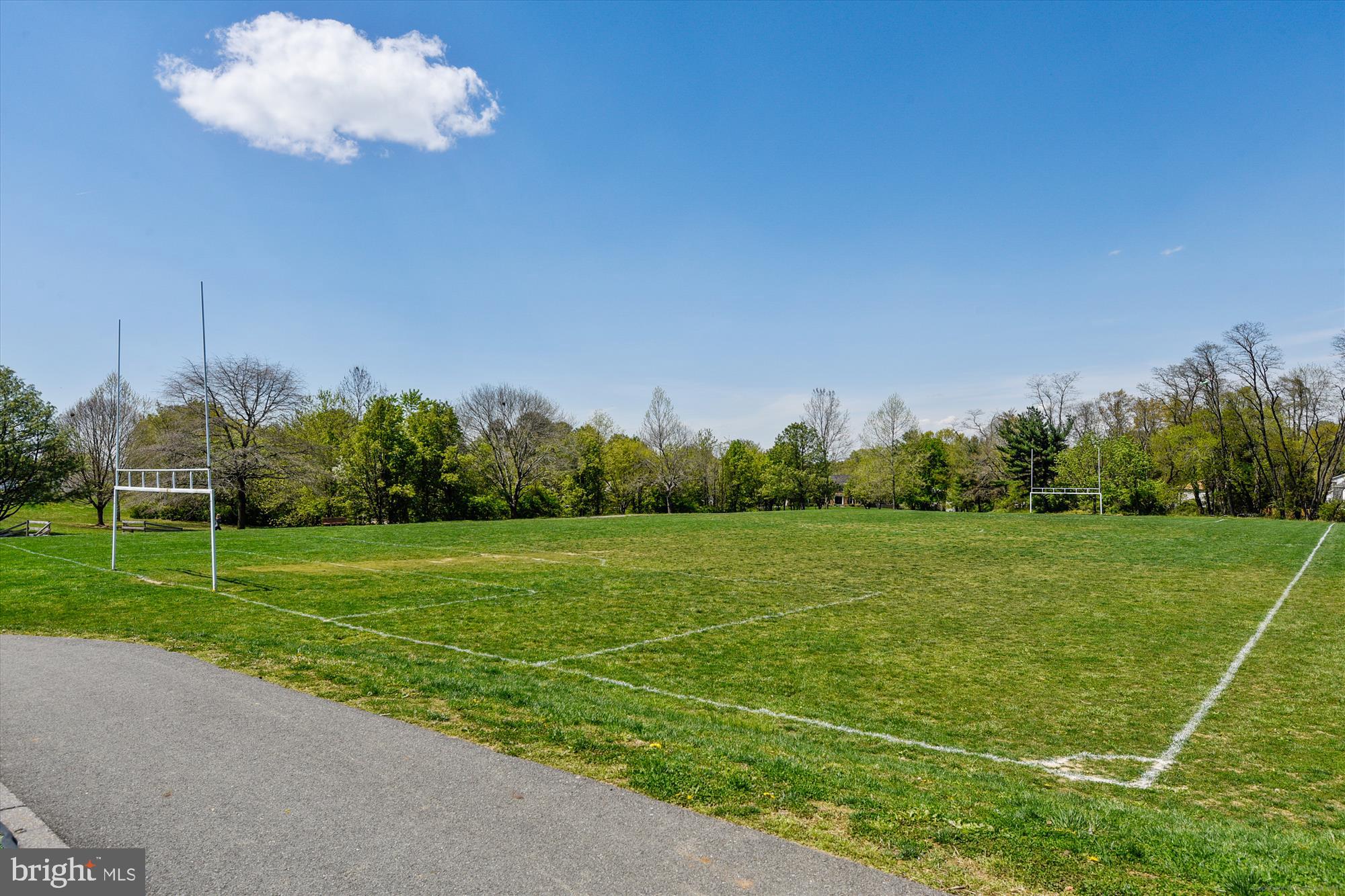 KENTSDALE ESTATES - Residential