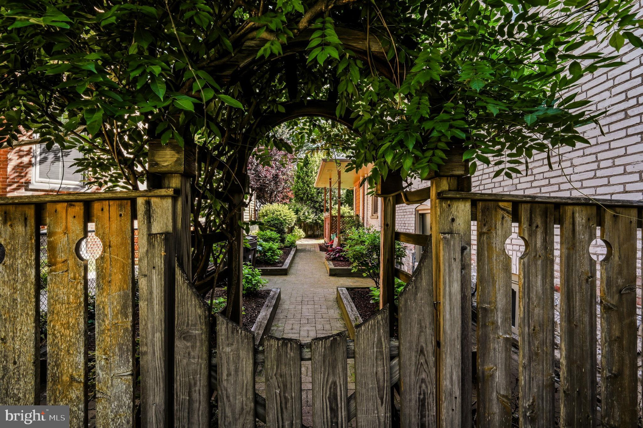 HIGHLANDS - Residential
