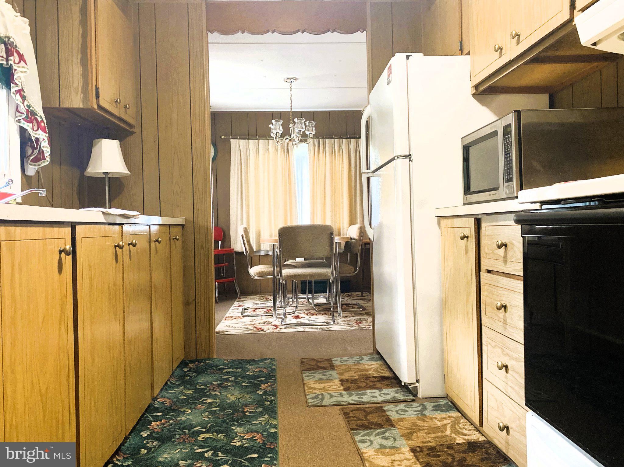 AMCELLE ACRES - Residential