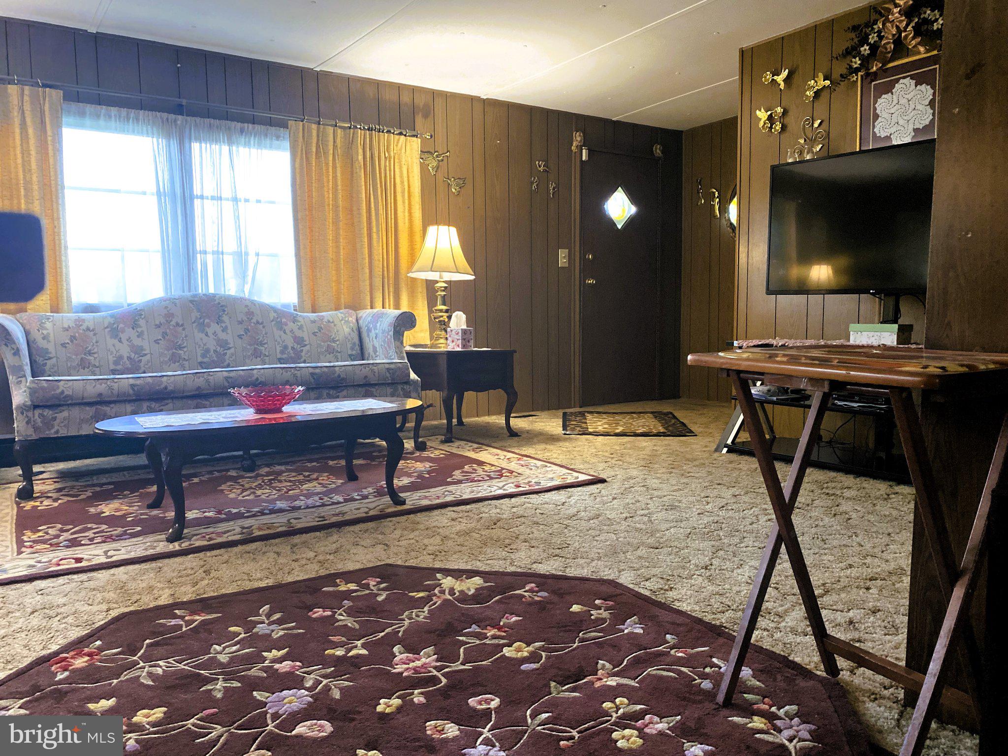 AMCELLE ACRES - Residential