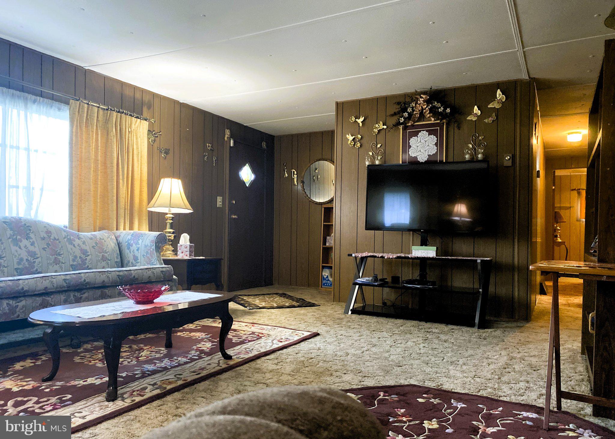 AMCELLE ACRES - Residential