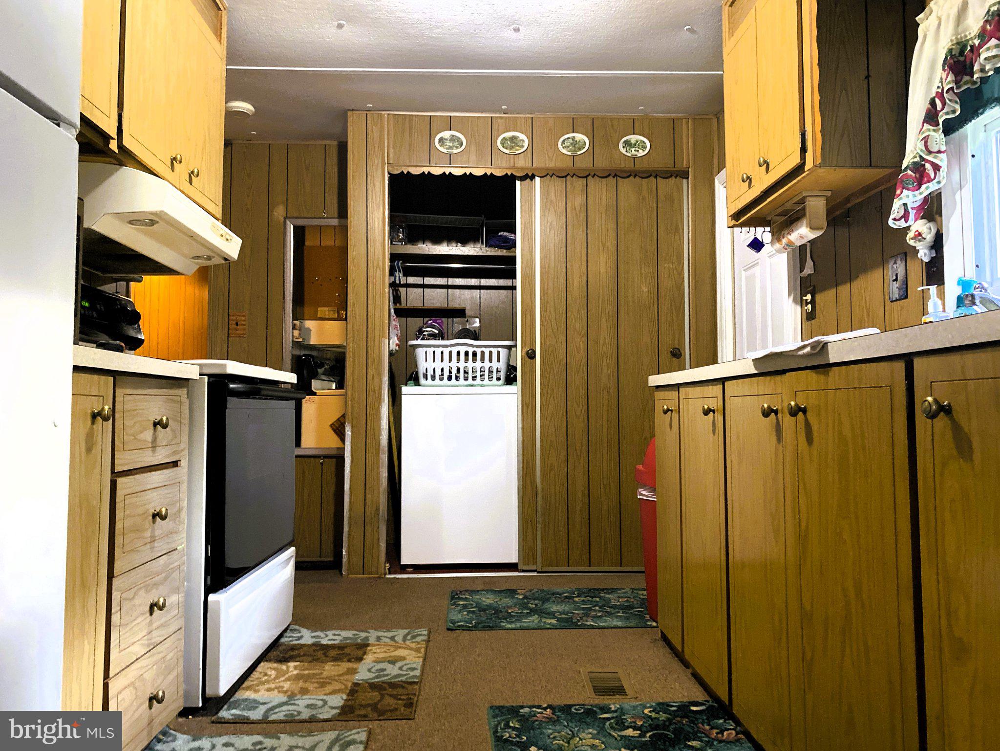 AMCELLE ACRES - Residential
